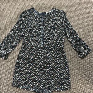 BCNU Multicolor Patterned Shortd Romper Sz Large‎